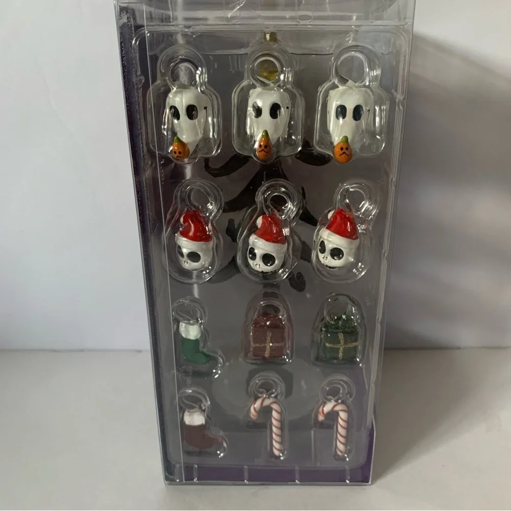 NIB. DISNEY Nightmare Before Christmas Black Glass Christmas Tree